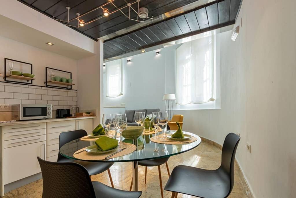 Becas Alameda Duplex By Valcambre Apartment Sevilla Exterior foto